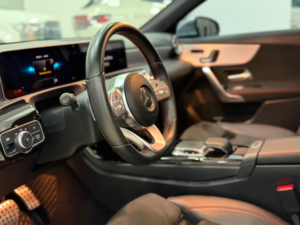 Mercedes-Benz A-Class AMG Line — foto 9